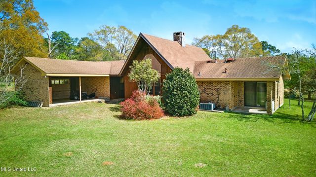 1273 Hilt Fornea Road, Poplarville, MS 39470