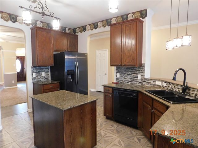 100 Rustler Circle, Harker Heights, TX 76548