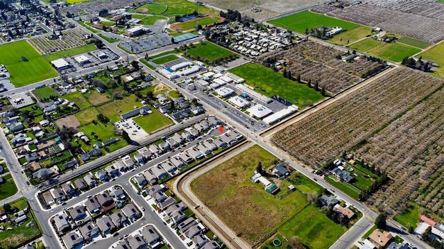 12011 Reid Ct, Waterford, CA 95386