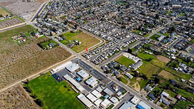 12011 Reid Ct, Waterford, CA 95386