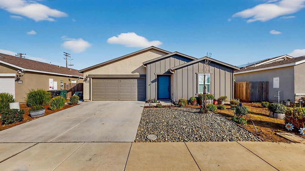 12011 Reid Ct, Waterford, CA 95386