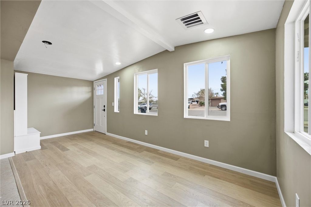 256 Hillcrest Drive, Henderson, NV 89015 — photo 2