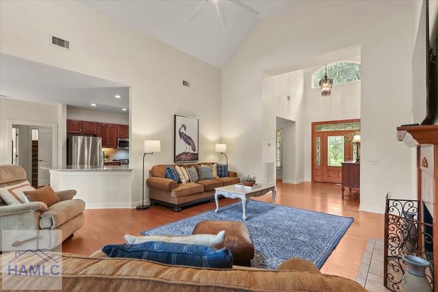 203 Cypress Lakes Drive, Bloomingdale, GA 31302