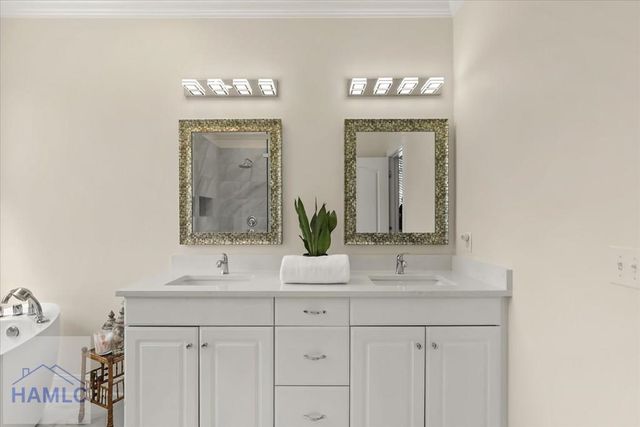 203 Cypress Lakes Drive, Bloomingdale, GA 31302