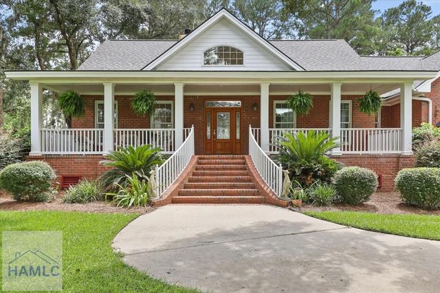 203 Cypress Lakes Drive, Bloomingdale, GA 31302