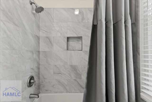 203 Cypress Lakes Drive, Bloomingdale, GA 31302