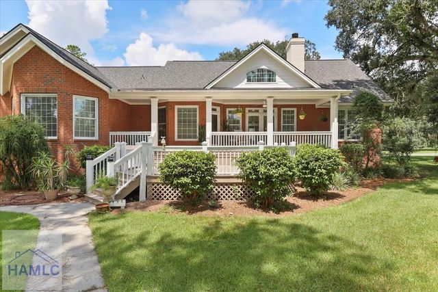 203 Cypress Lakes Drive, Bloomingdale, GA 31302