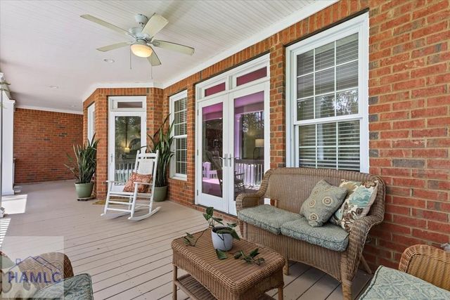 203 Cypress Lakes Drive, Bloomingdale, GA 31302