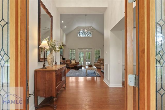 203 Cypress Lakes Drive, Bloomingdale, GA 31302