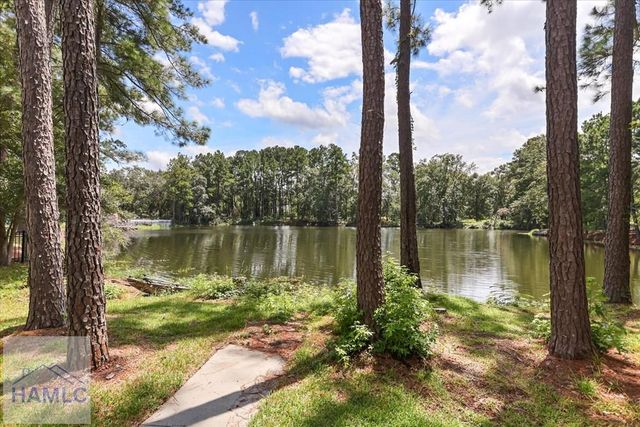 203 Cypress Lakes Drive, Bloomingdale, GA 31302
