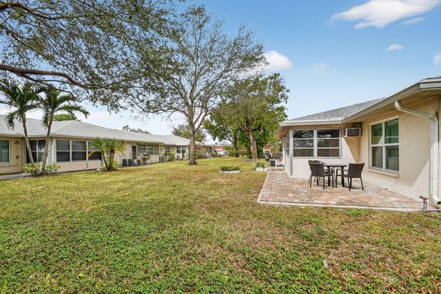 782 Nantucket Circle, Lake Worth, FL 33467