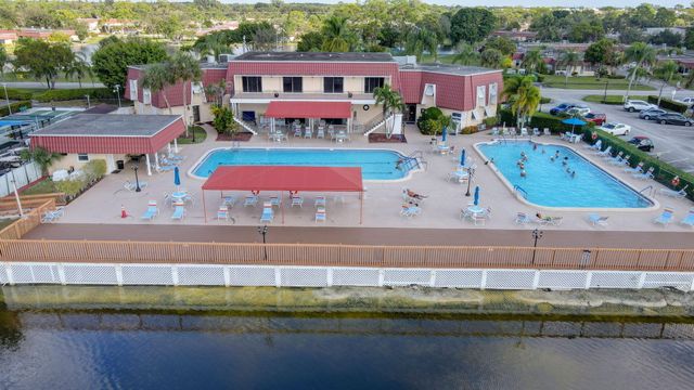 782 Nantucket Circle, Lake Worth, FL 33467