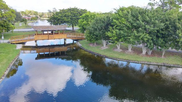 782 Nantucket Circle, Lake Worth, FL 33467