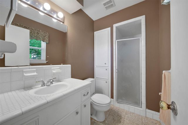 4914 Alba Road, Houston, TX 77018