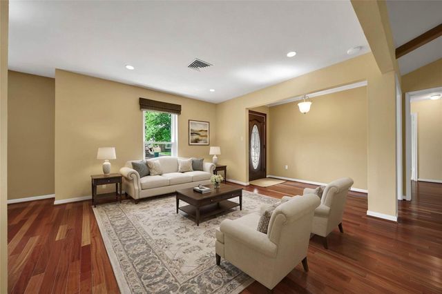 4914 Alba Road, Houston, TX 77018