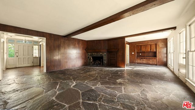 121 S Rockingham Avenue, Los Angeles, CA 90049