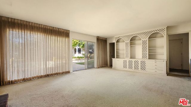 121 S Rockingham Avenue, Los Angeles, CA 90049