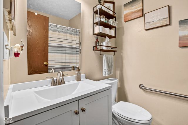 5701 Blue Spruce Drive, Indianapolis, IN 46237