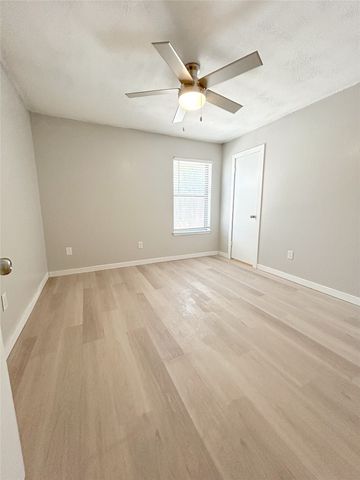 7503 April Lane, North Richland Hills, TX 76182