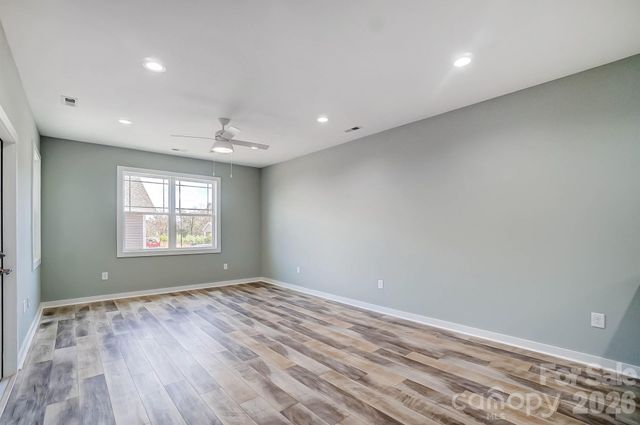 1529 28th Street Place SE, Hickory, NC 28602