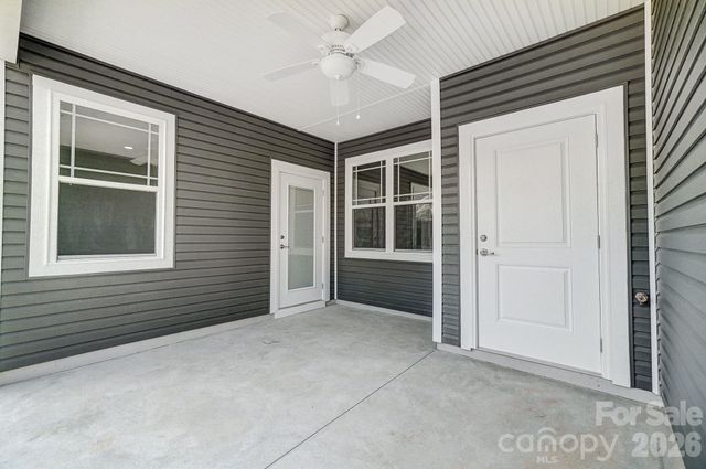 1529 28th Street Place SE, Hickory, NC 28602