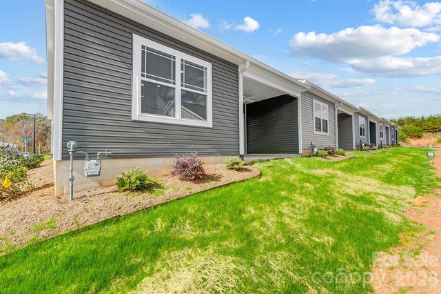 1529 28th Street Place SE, Hickory, NC 28602