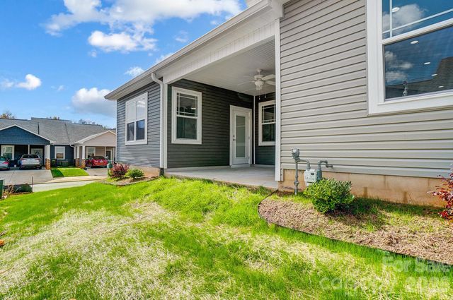 1529 28th Street Place SE, Hickory, NC 28602