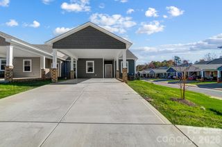 1529 28th Street Place SE, Hickory, NC 28602