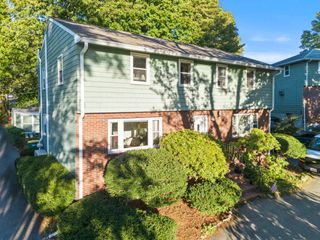 40 Buckman St 40, Woburn, MA 01801