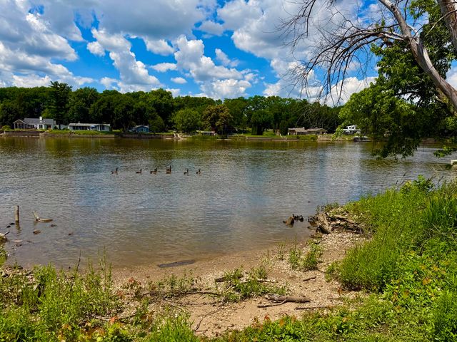 10910 Ventura Boulevard, Machesney Park, IL 61115