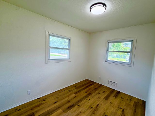 10910 Ventura Boulevard, Machesney Park, IL 61115