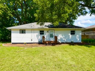 10910 Ventura Boulevard, Machesney Park, IL 61115