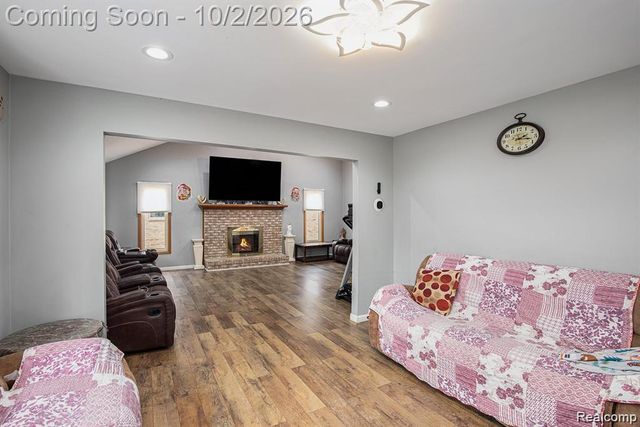 53345 Abraham Drive, Macomb Township, MI 48042