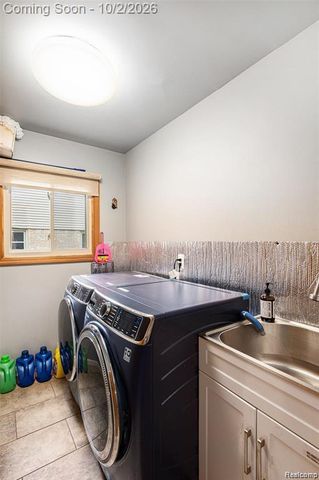 53345 Abraham Drive, Macomb Township, MI 48042