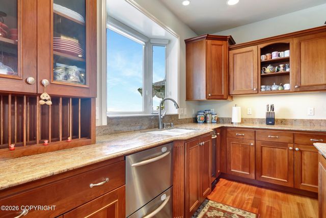 6236 Prominence Pointe Drive, Anchorage, AK 99516