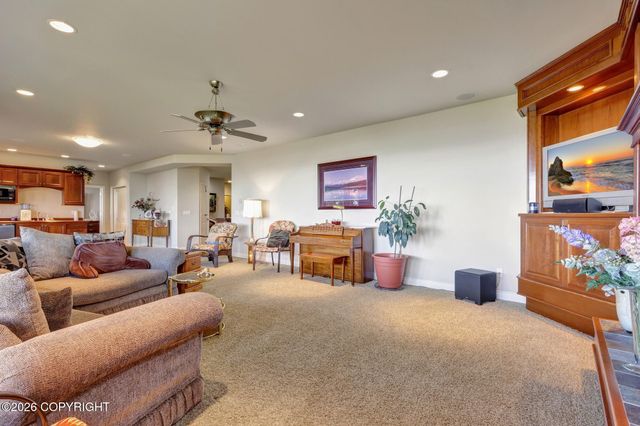6236 Prominence Pointe Drive, Anchorage, AK 99516