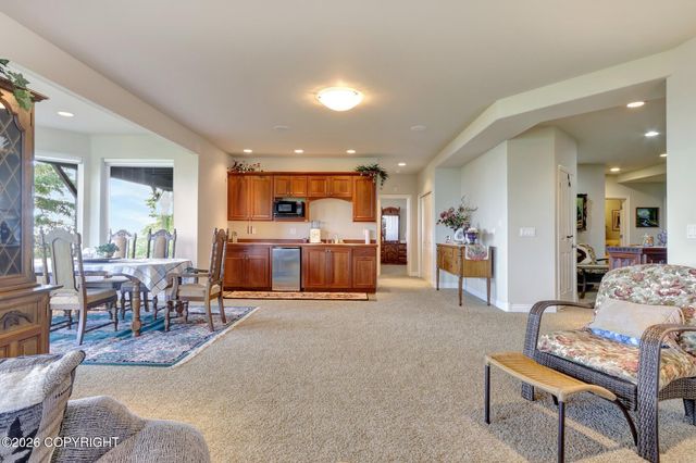 6236 Prominence Pointe Drive, Anchorage, AK 99516