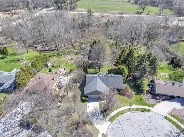 4021 Greenwood COURT, Sheboygan, WI 53081