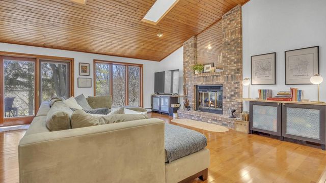 4021 Greenwood COURT, Sheboygan, WI 53081