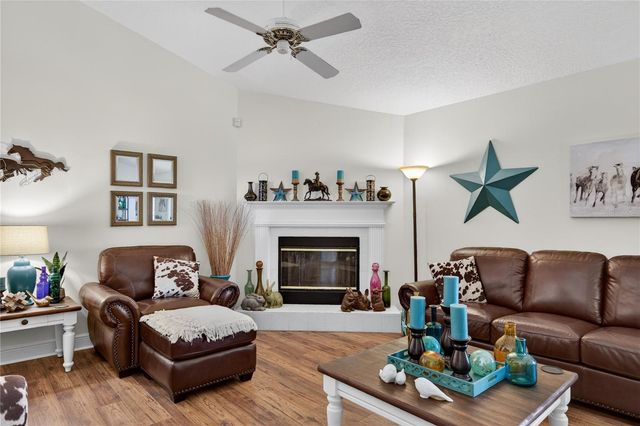 23440 OAK LANE, Sorrento, FL 32776