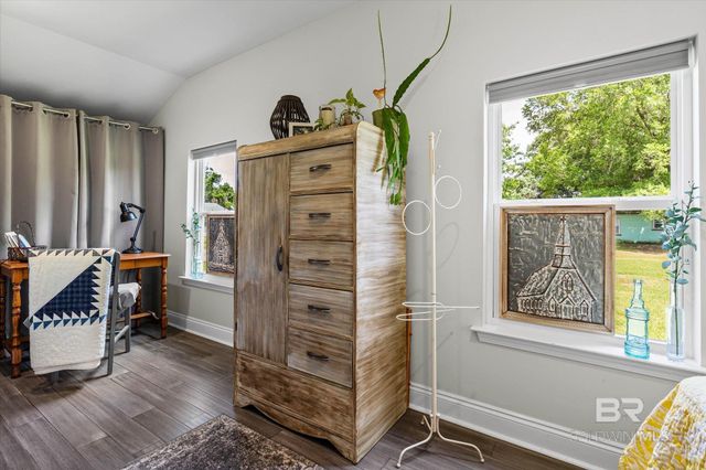 207 W Jefferson Avenue, Summerdale, AL 36580