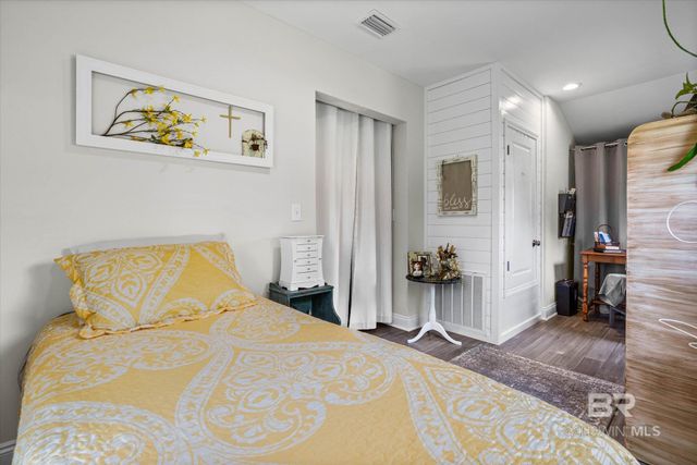 207 W Jefferson Avenue, Summerdale, AL 36580
