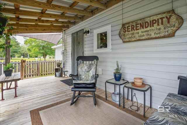 207 W Jefferson Avenue, Summerdale, AL 36580