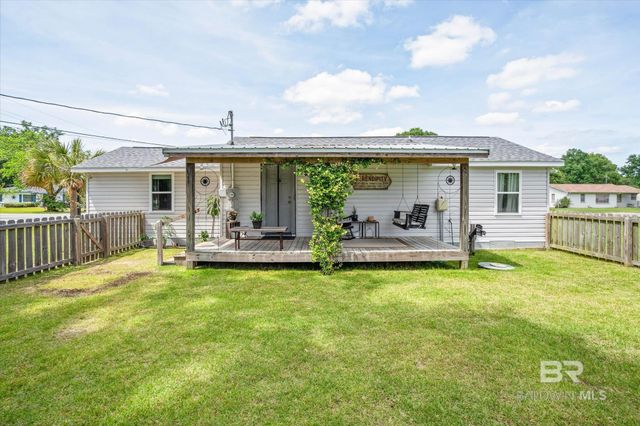 207 W Jefferson Avenue, Summerdale, AL 36580