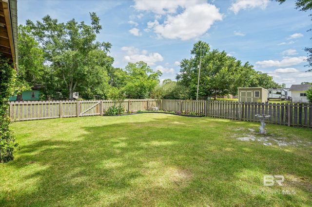 207 W Jefferson Avenue, Summerdale, AL 36580