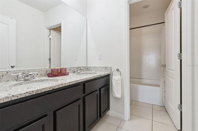 5289 OAKBOURNE AVENUE, Davenport, FL 33837