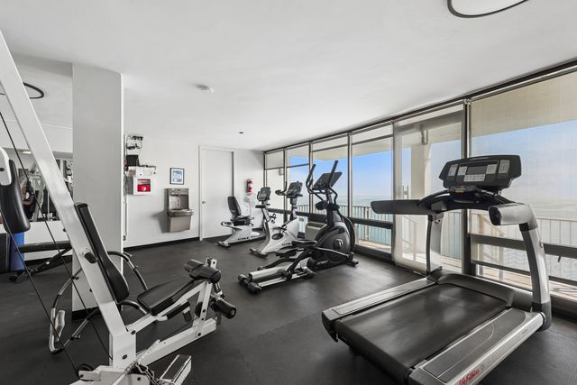 940 W Glenlake Avenue 27A, Chicago, IL 60660