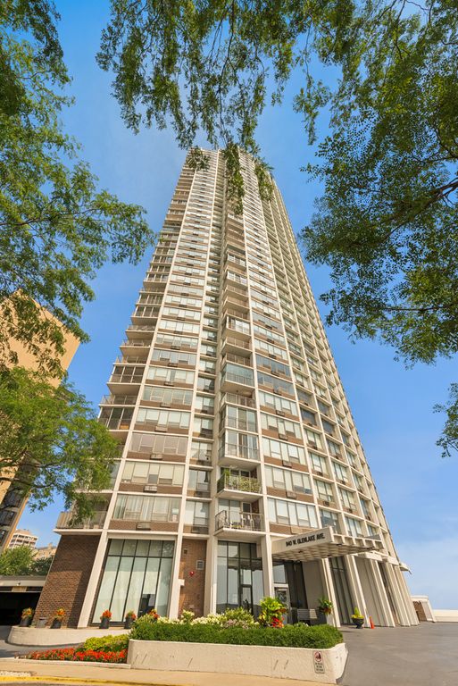 940 W Glenlake Avenue 27A, Chicago, IL 60660