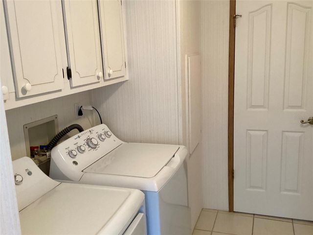 8451 IMPERIAL CIRCLE, Palmetto, FL 34221