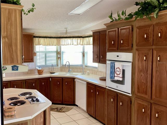 8451 IMPERIAL CIRCLE, Palmetto, FL 34221